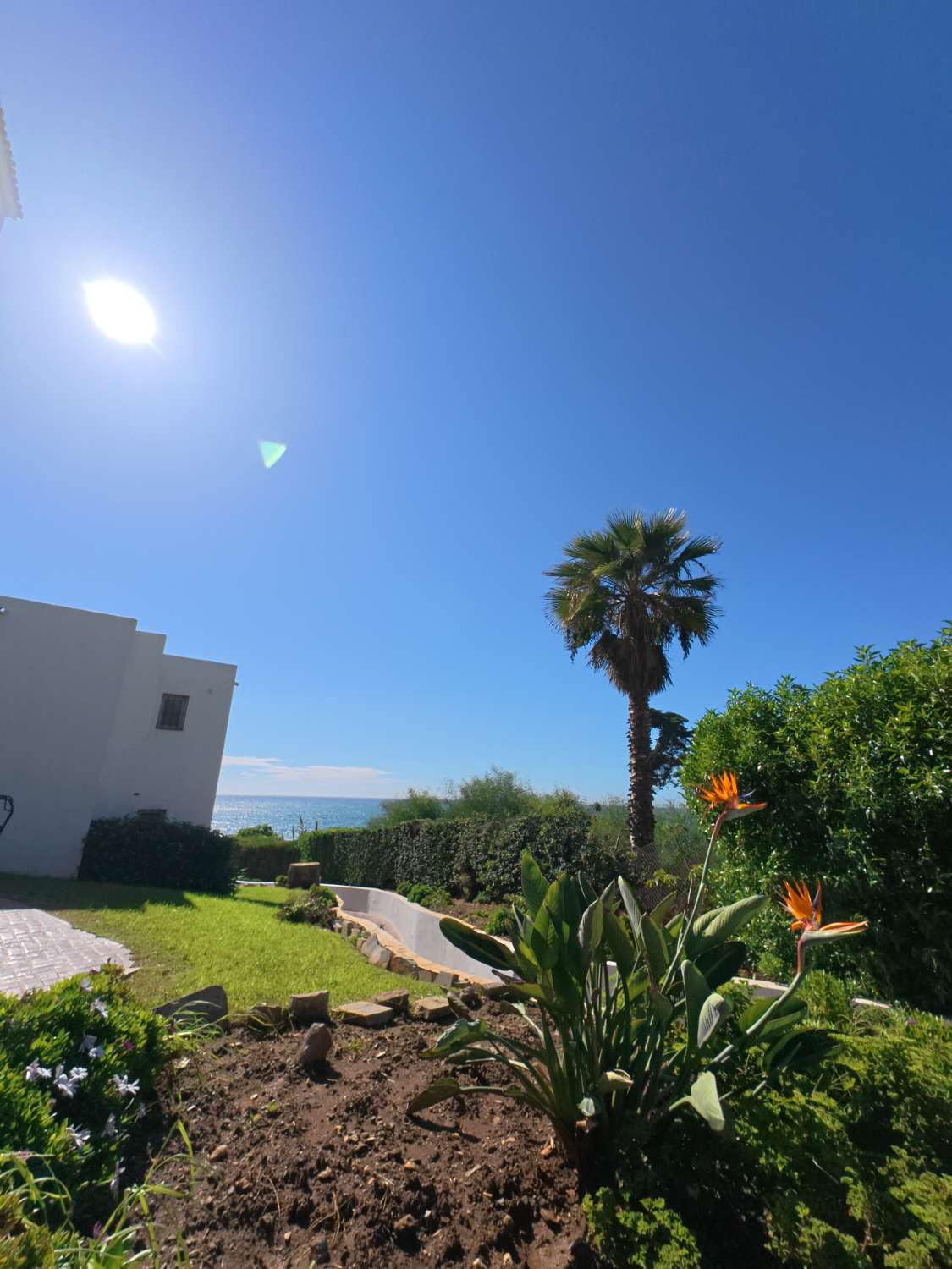 Se vende  magnifico apartamento en 1ª linea de playa en zona Riviera del Sol (Mijas )
