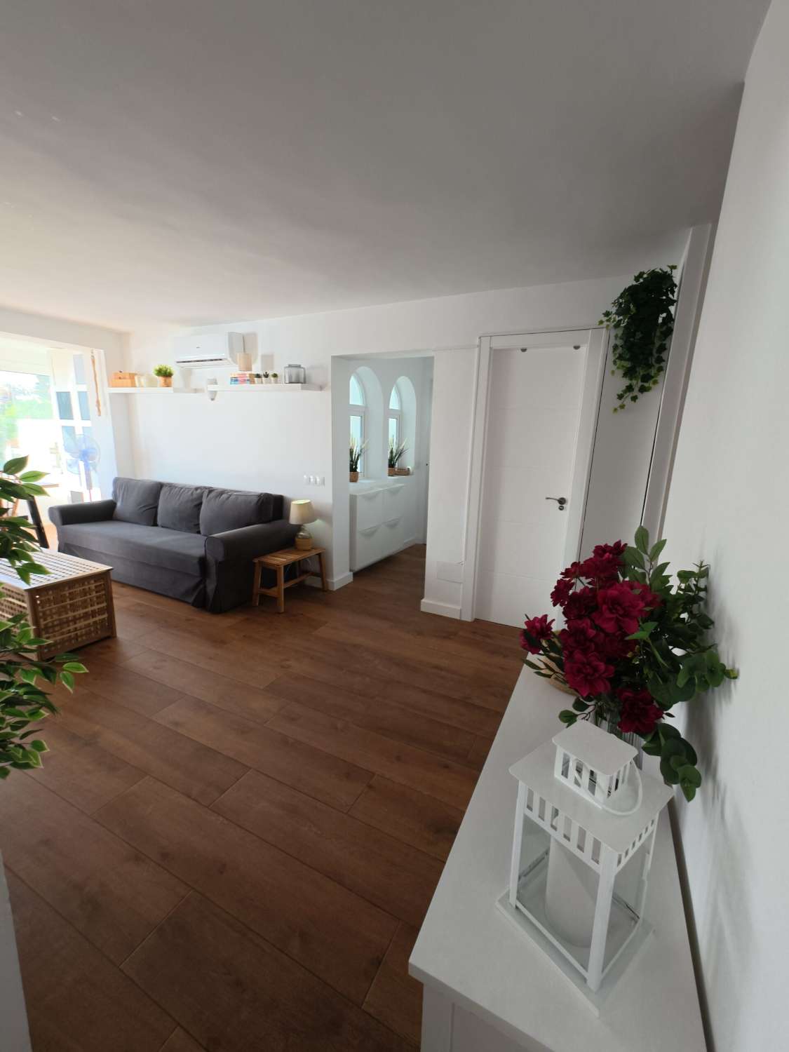 Se vende  magnifico apartamento en 1ª linea de playa en zona Riviera del Sol (Mijas )