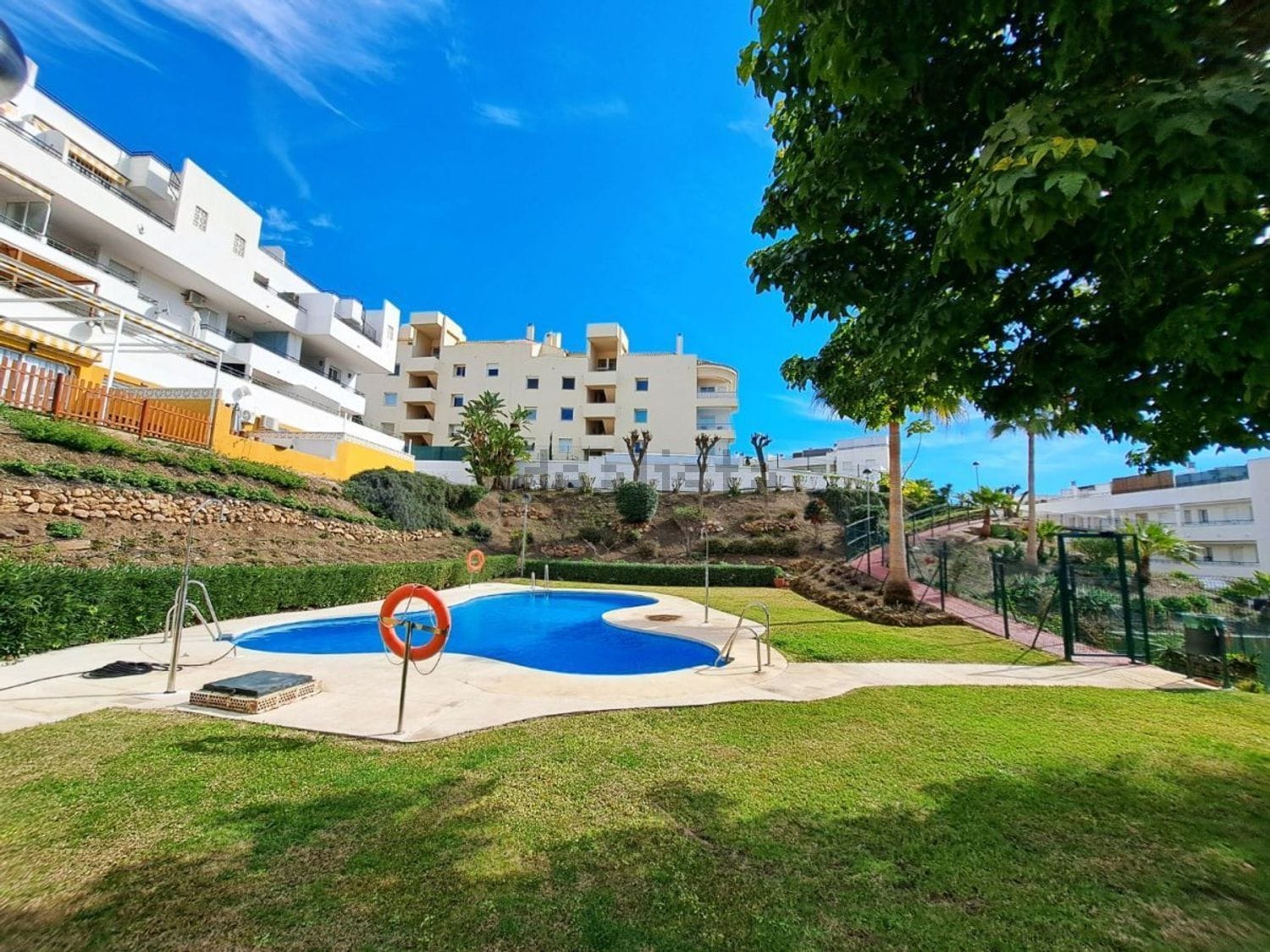 Media temporada .Se alquila de 1.9.26 -30.6.27 bonito Atico en Mijas Costa