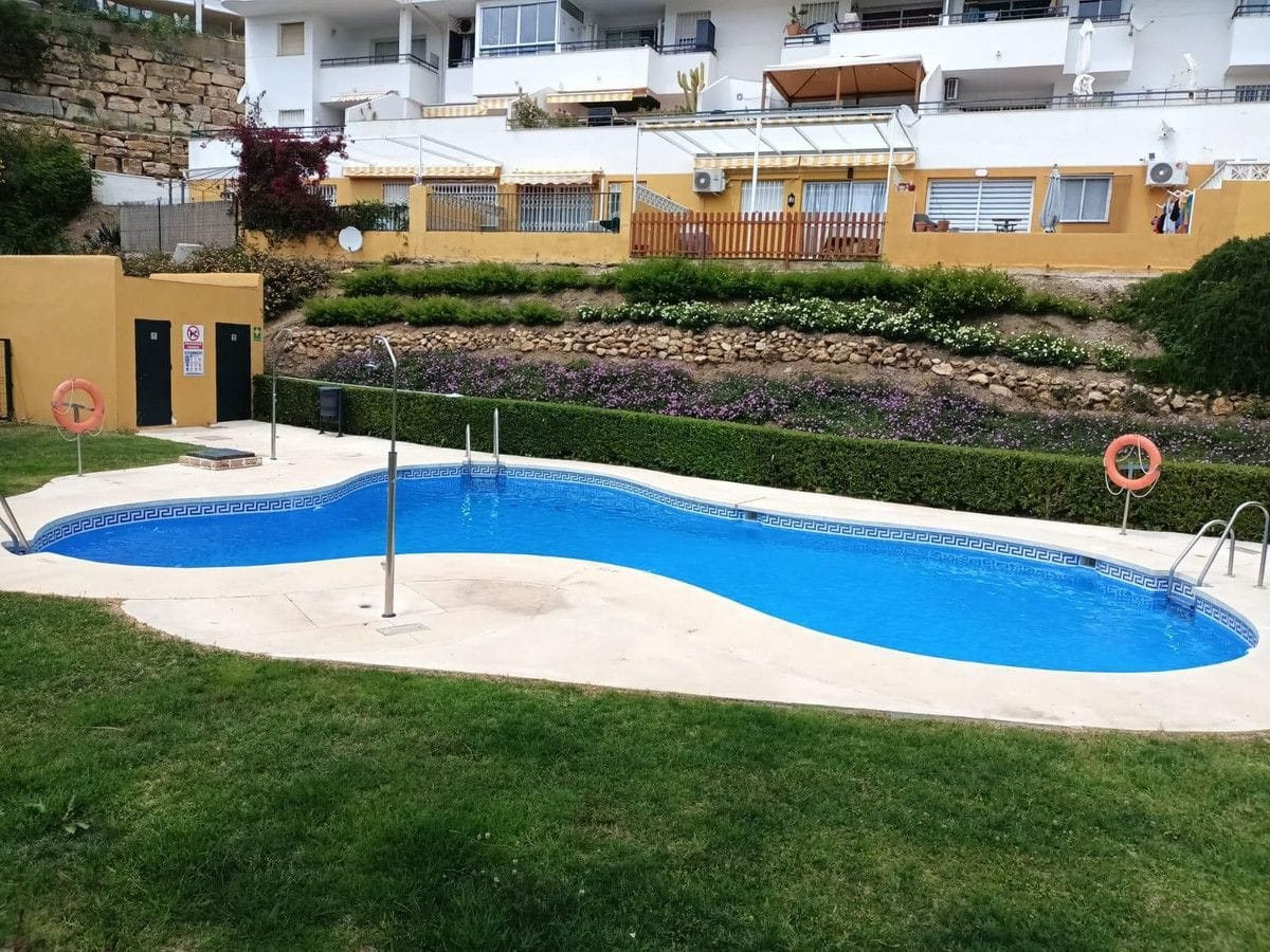 Media temporada .Se alquila de 1.9.26 -30.6.27 bonito Atico en Mijas Costa