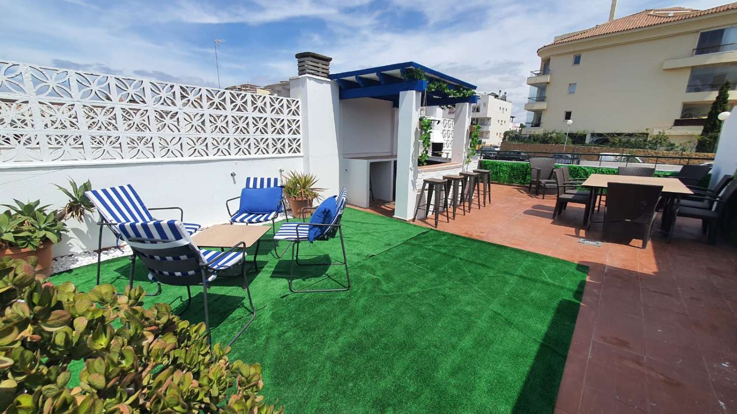 Media temporada .Se alquila de 1.9.26 -30.6.27 bonito Atico en Mijas Costa