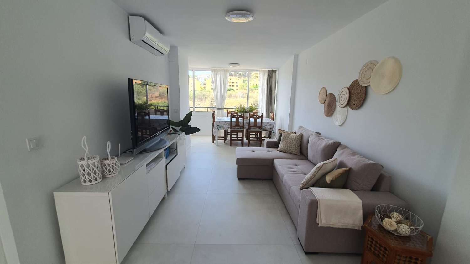 Halv sæson. Til leje fra 1.9.26 - 30.6.27 smuk penthouse i Mijas Costa