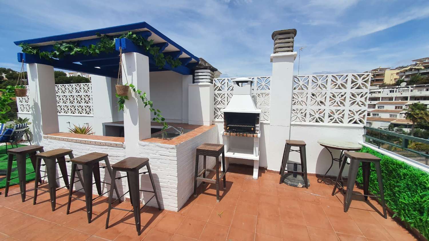 Halv sæson. Til leje fra 1.9.26 - 30.6.27 smuk penthouse i Mijas Costa