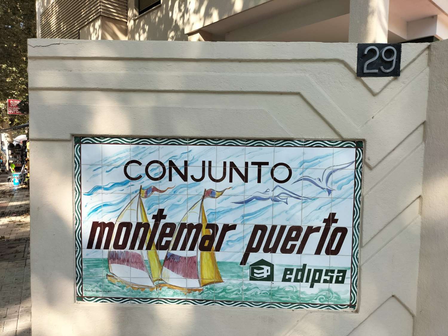 Se vende magnifico apartamento en  1ª línea de playa con vistas al mar de la Carihuela (Torremolinos)