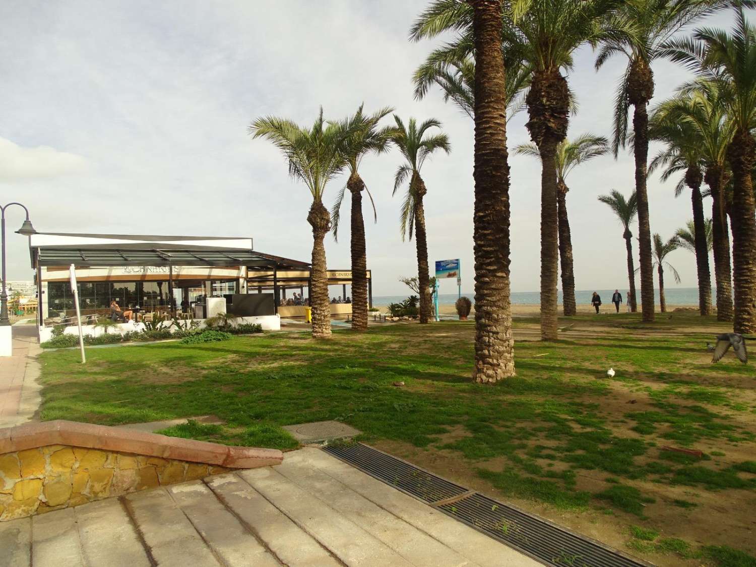 Studio myynnissä turistiluvalla, merinäköala La Carihuelassa (Torremolinos)