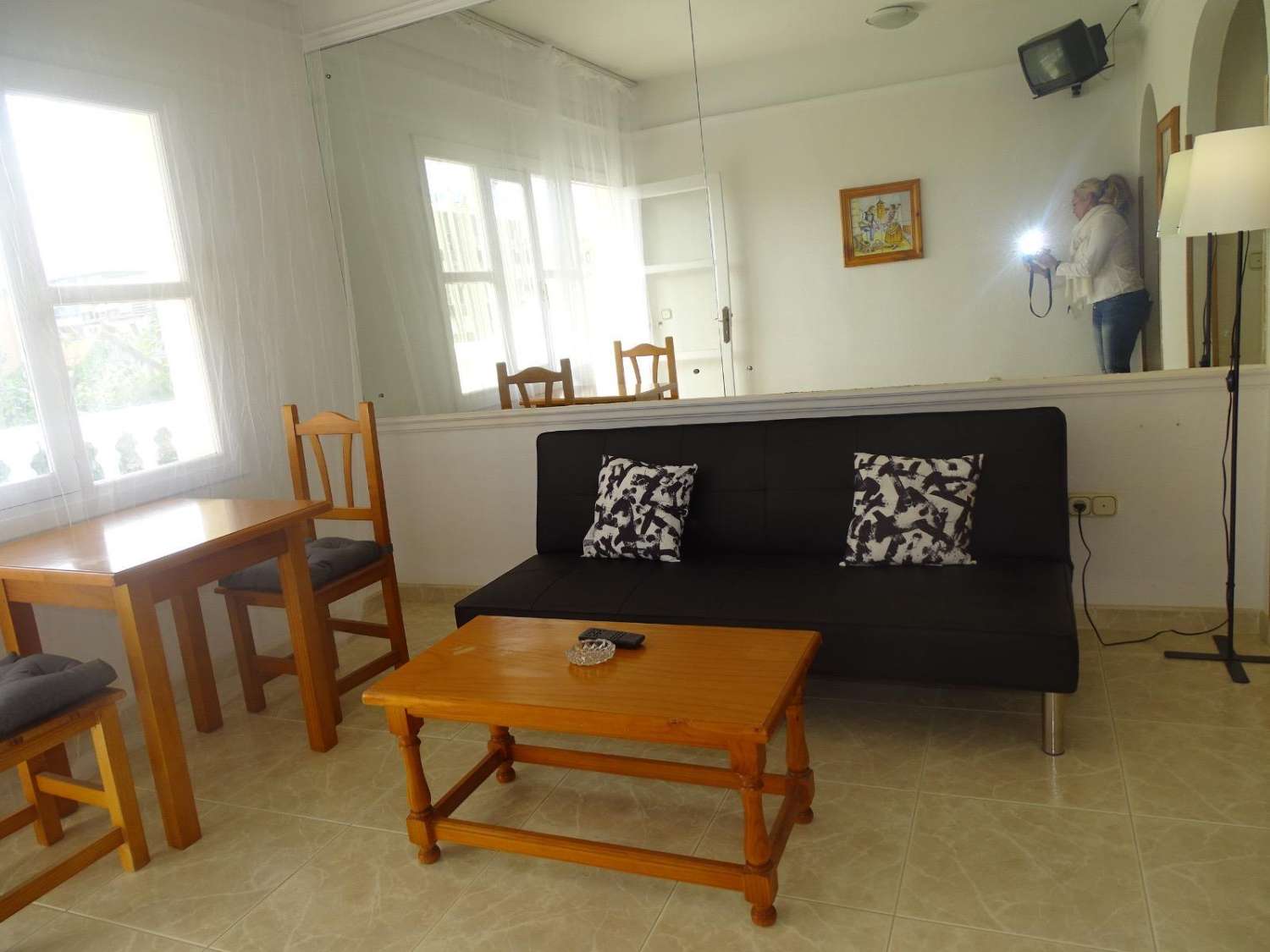 Studio myynnissä turistiluvalla, merinäköala La Carihuelassa (Torremolinos)