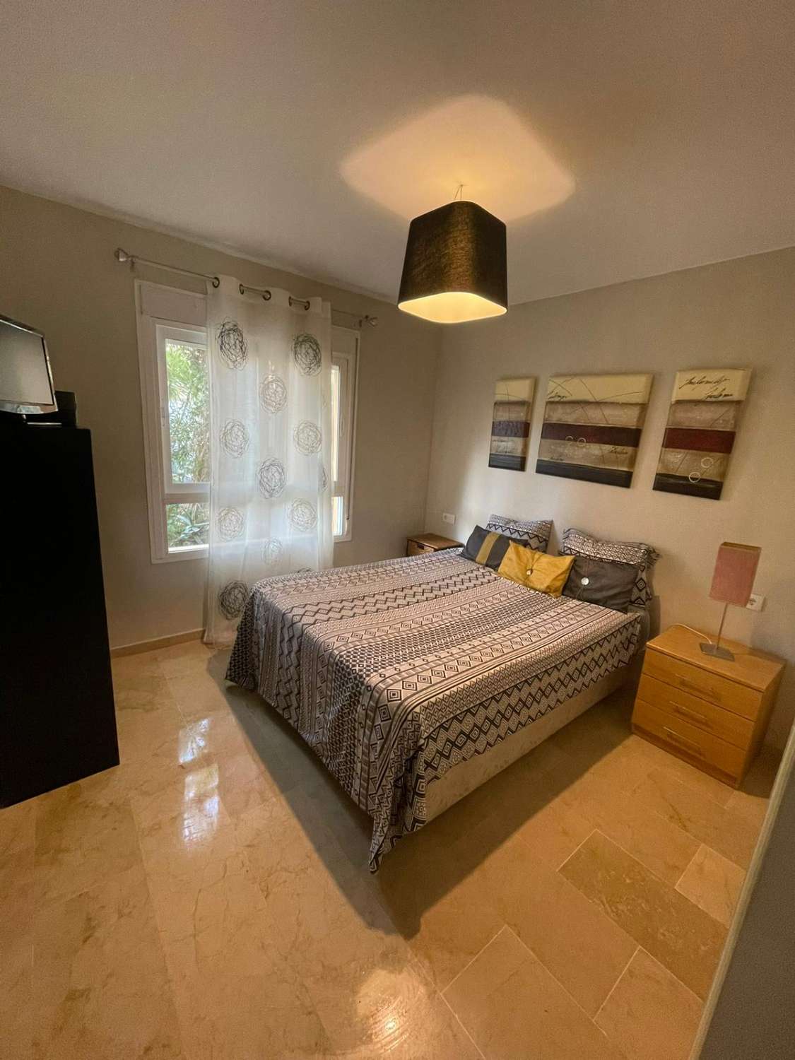 LARGA TEMPORADA . SE ALQUILA DESDE 1.9.26 POR 11 MESES  MAGNIFICO APARTAMENTO EN ZONA CALAHONDA (MIJAS COSTA)