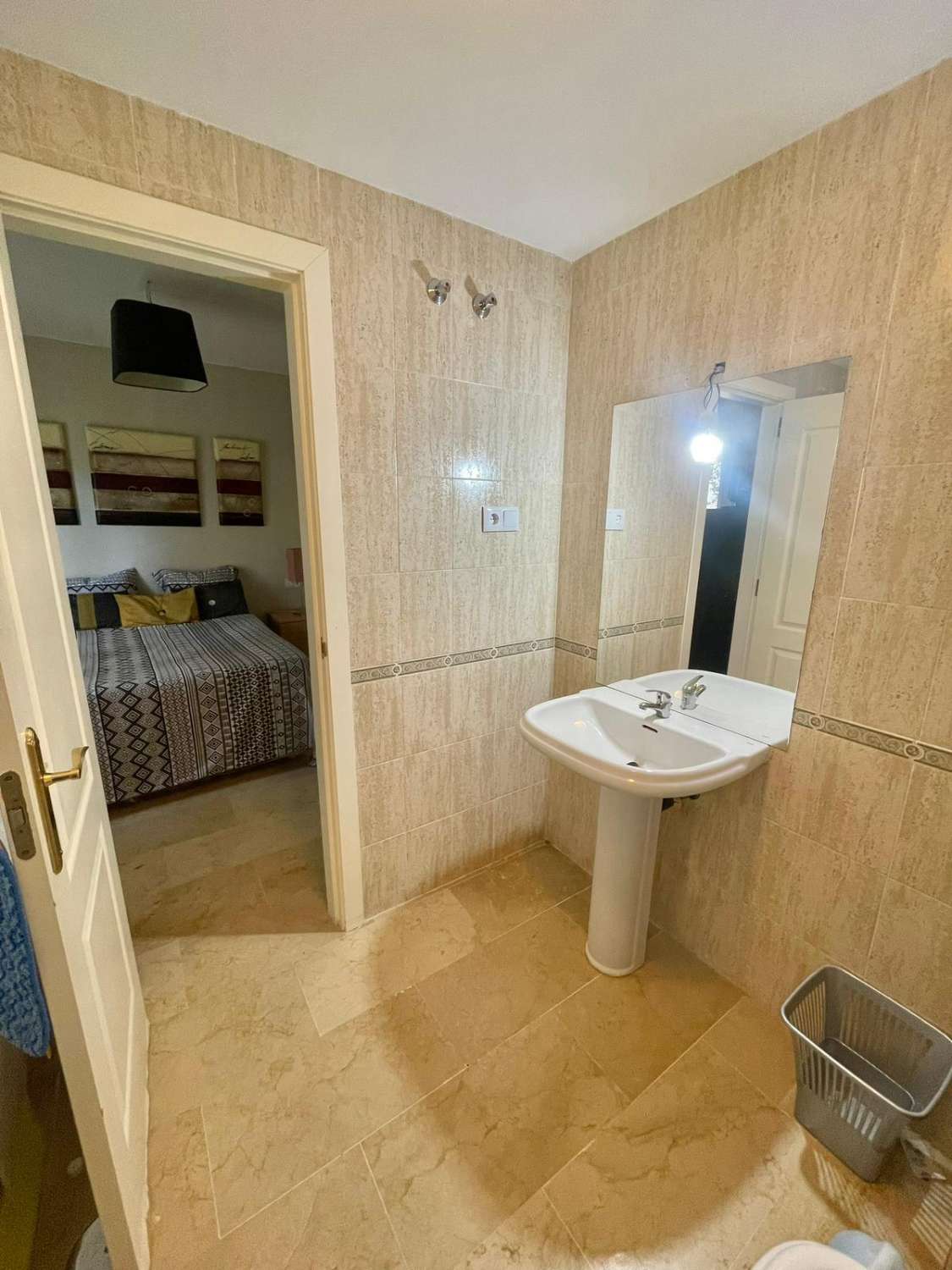 LARGA TEMPORADA . SE ALQUILA DESDE 1.9.26 POR 11 MESES  MAGNIFICO APARTAMENTO EN ZONA CALAHONDA (MIJAS COSTA)