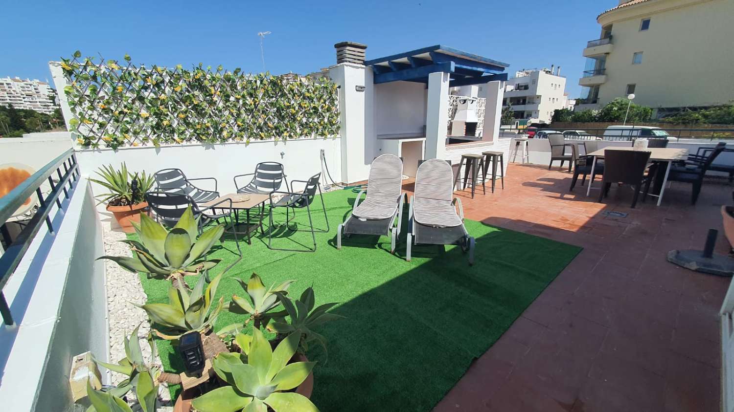 Larga temporada  .Se alquila desde  1.11.26 bonito Atico en Mijas Costa