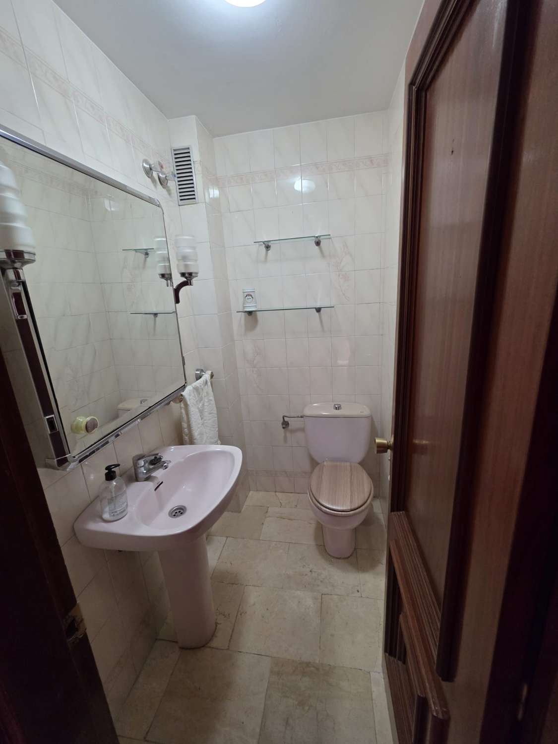 Larga Temporada .Se alquila desde 1 de Julio  2026 piso en centro de Fuengirola