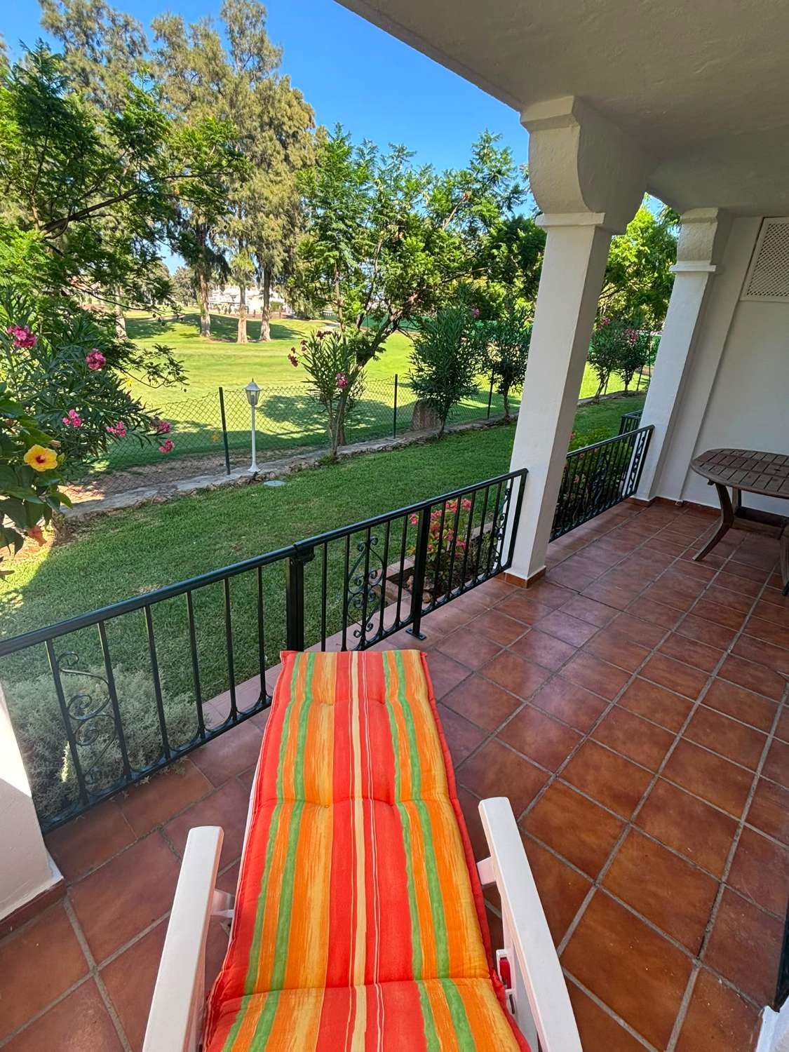 Larga Temporada . Se alquila desde principios de Julio 2026  bonito apartamento cerca de Mijas Golf