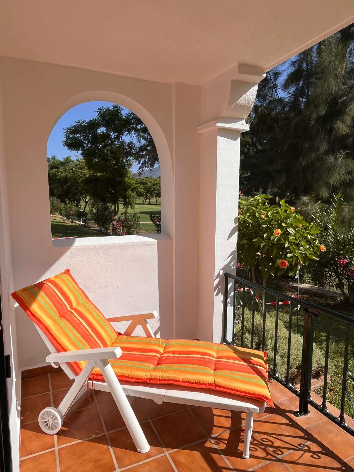 Larga Temporada . Se alquila desde principios de Julio 2026  bonito apartamento cerca de Mijas Golf