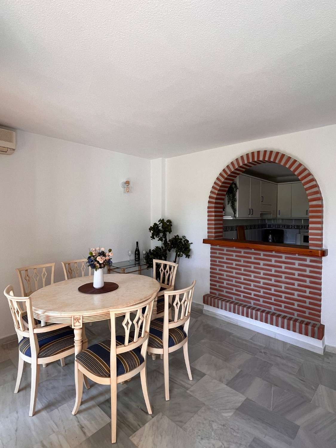 Larga Temporada . Se alquila desde principios de Julio 2026  bonito apartamento cerca de Mijas Golf