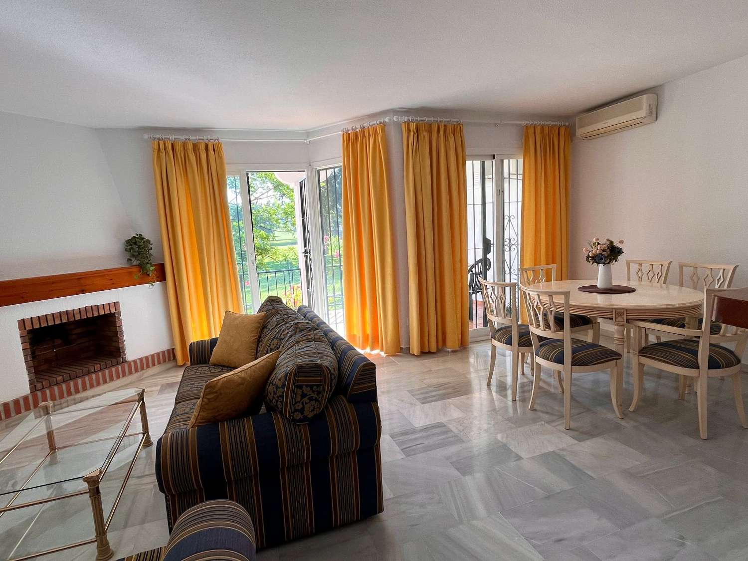 Larga Temporada . Se alquila desde principios de Julio 2026  bonito apartamento cerca de Mijas Golf