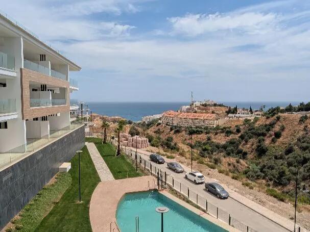 Upea asunto myynnissä El Higuerónissa (Fuengirola)
