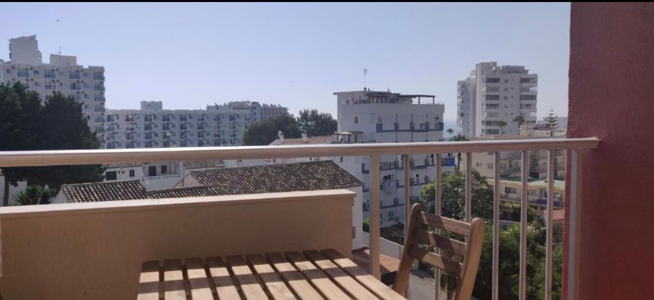 Media temporada .Se alquila  precioso estudio  del 01/09/2026 - 30/06/2027 en Benalmadena