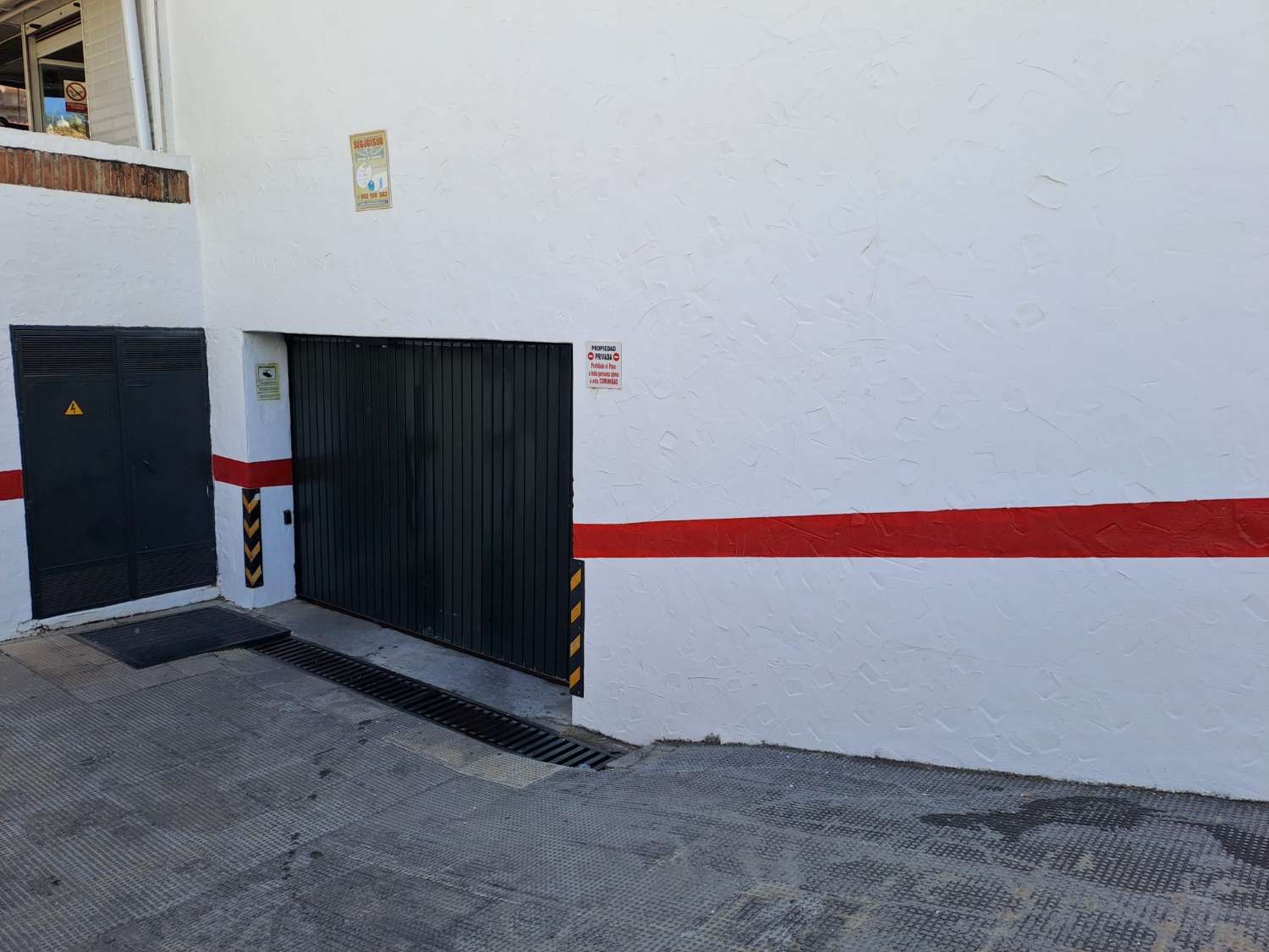 Media temporada.  Se alquila  desde 1.10.26-31.5.27 bonito apartamento en planta baja a 200 metros de la playa en Benalmádena.