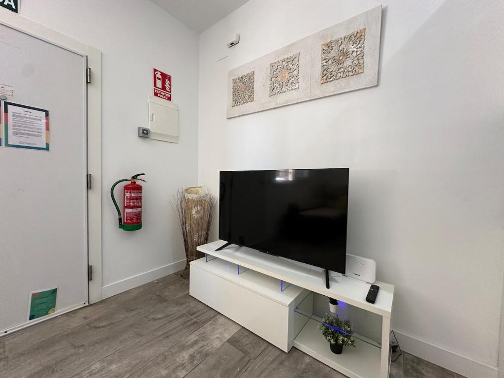 Media Temporada .Se alquila dede 1.10.26-30.4.27  apartamento al lado de la playa en La Carihuela (Torremolinos)