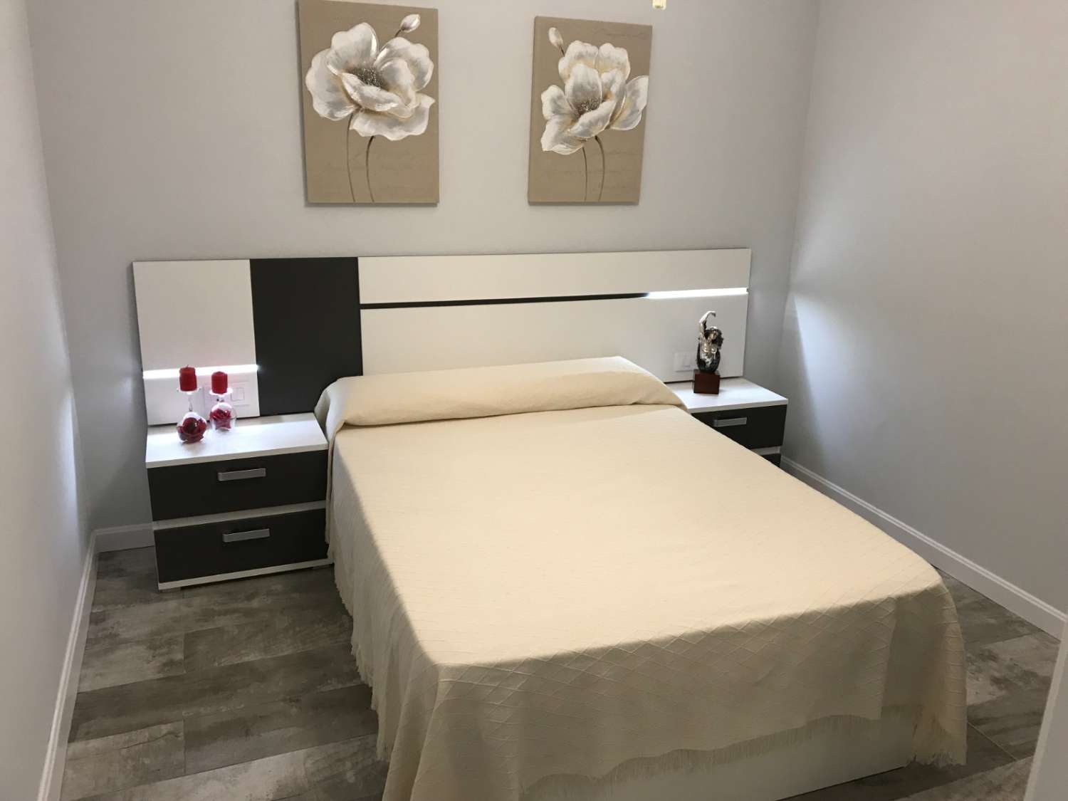 Media Temporada .Se alquila dede 1.10.26-30.4.27  apartamento al lado de la playa en La Carihuela (Torremolinos)