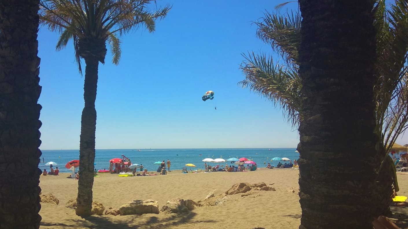 Media Temporada .Se alquila dede 1.10.26-30.4.27  apartamento al lado de la playa en La Carihuela (Torremolinos)