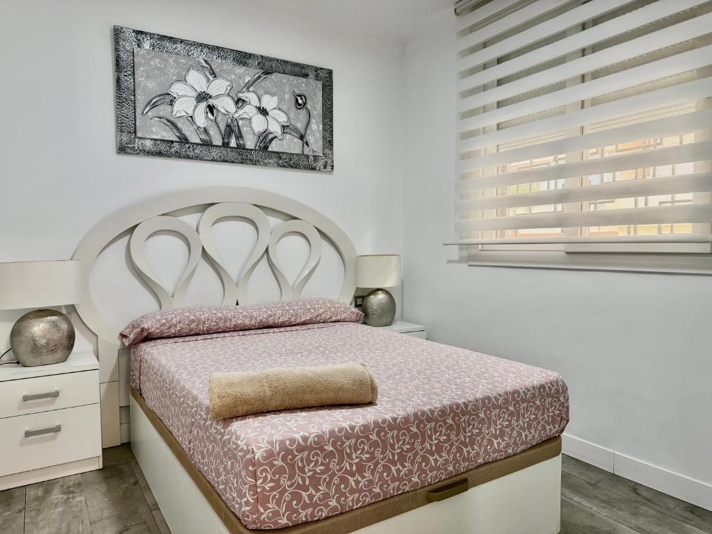 Media Temporada .Se alquila dede 1.10.26-30.4.27  apartamento al lado de la playa en La Carihuela (Torremolinos).