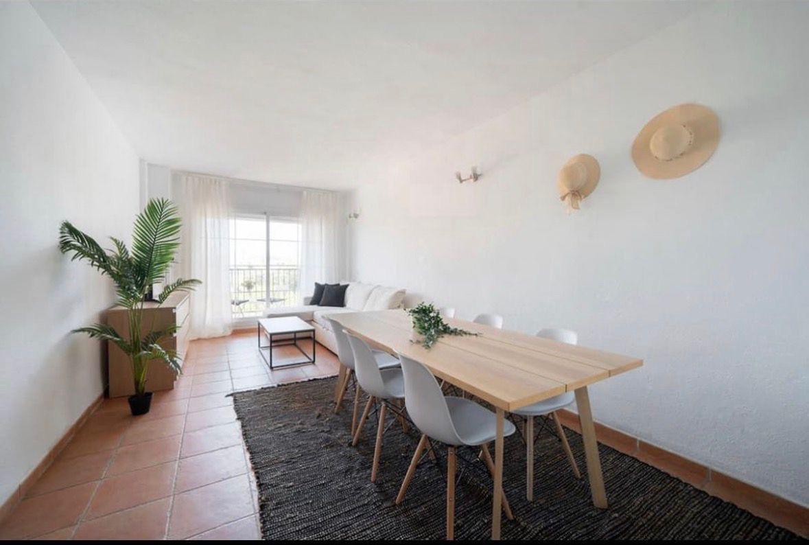 Media Temporada . Se alquila desde 15.9.26-30.6.27 magnifico Atico Duplex en zona Los Pacos  (Fuengirola)