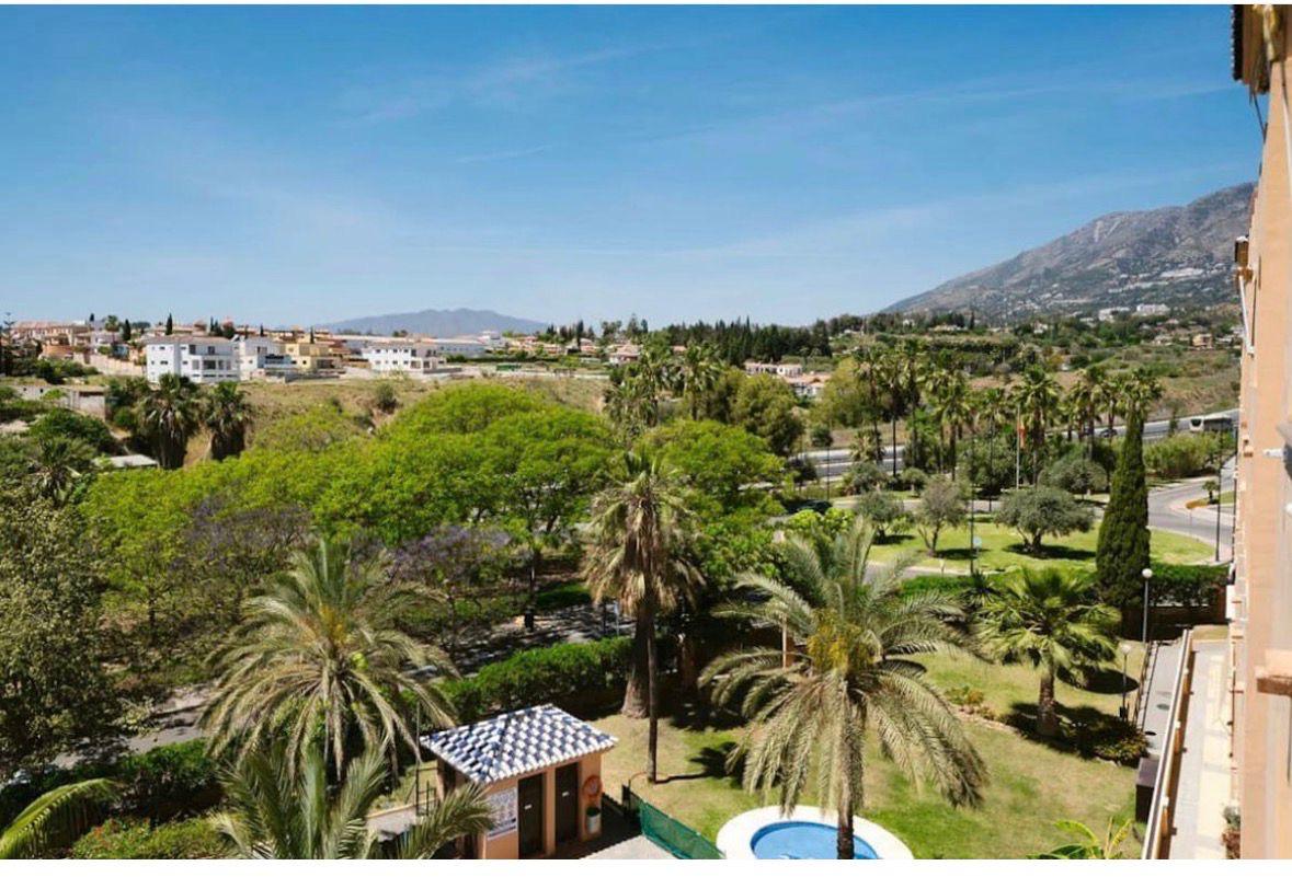 Media Temporada . Se alquila desde 15.9.26-30.6.27 magnifico Atico Duplex en zona Los Pacos  (Fuengirola)
