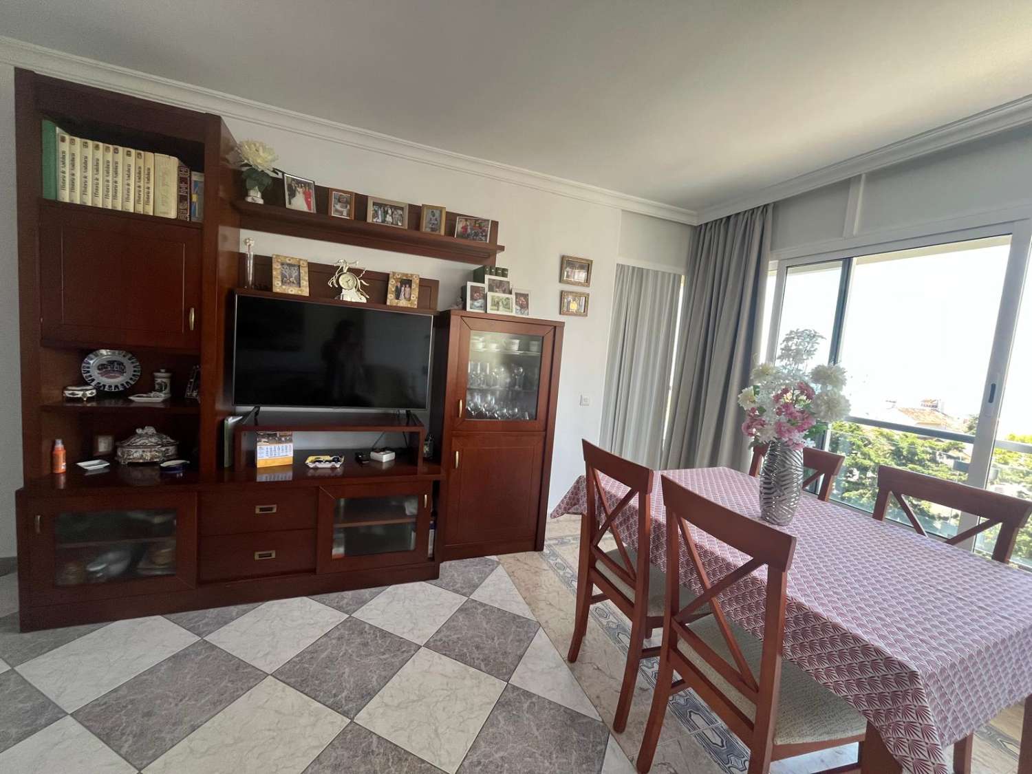 Mid-season . For rent from 1.11.26-31.5.2027 Nice apartment with sea views on the 1st line in Benalmadena