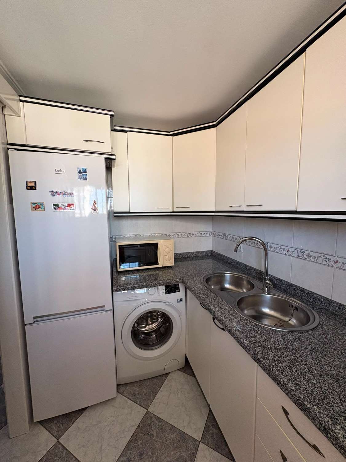 Mid-season . For rent from 1.11.26-31.5.2027 Nice apartment with sea views on the 1st line in Benalmadena