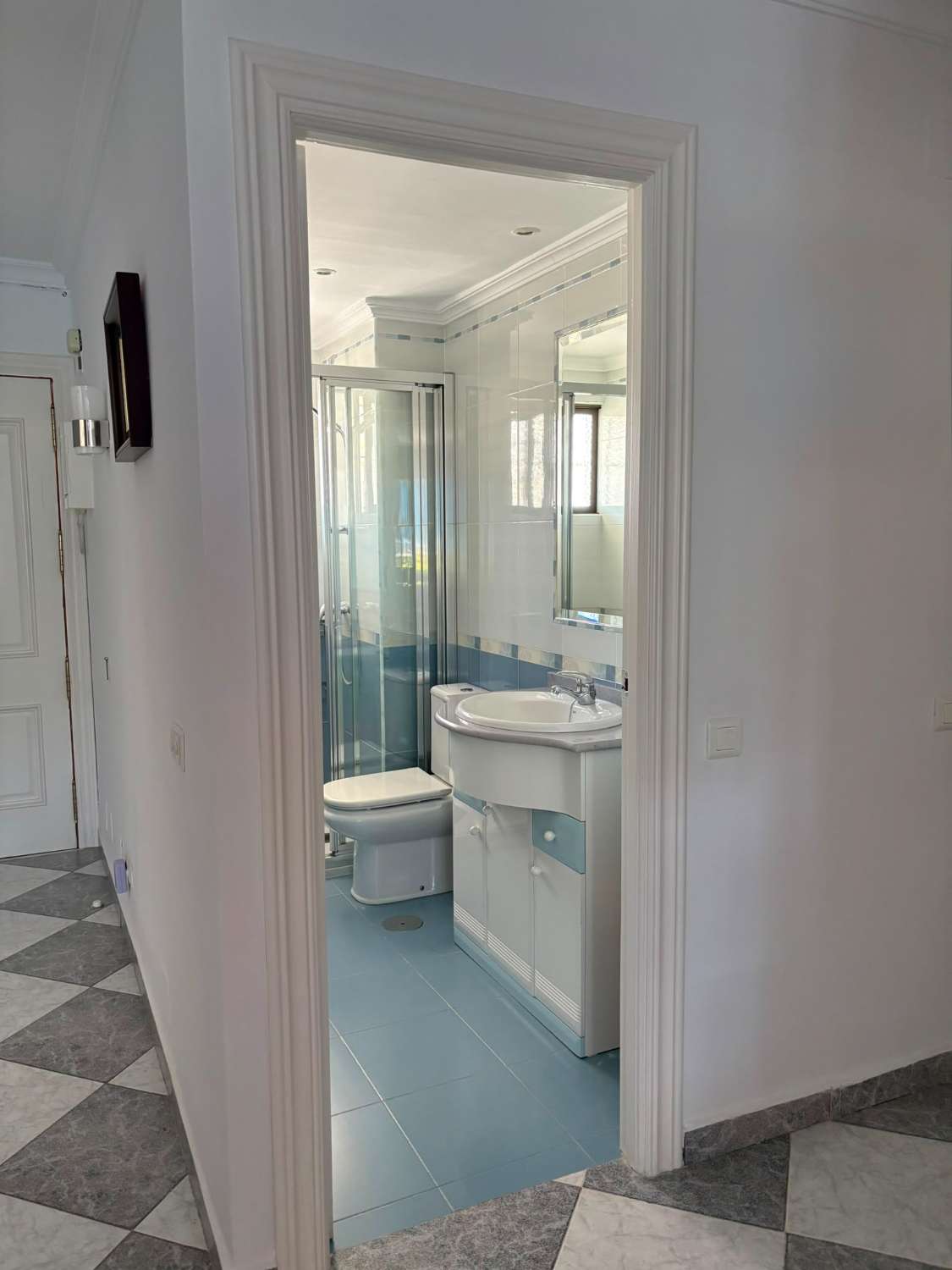 Mid-season . For rent from 1.11.26-31.5.2027 Nice apartment with sea views on the 1st line in Benalmadena