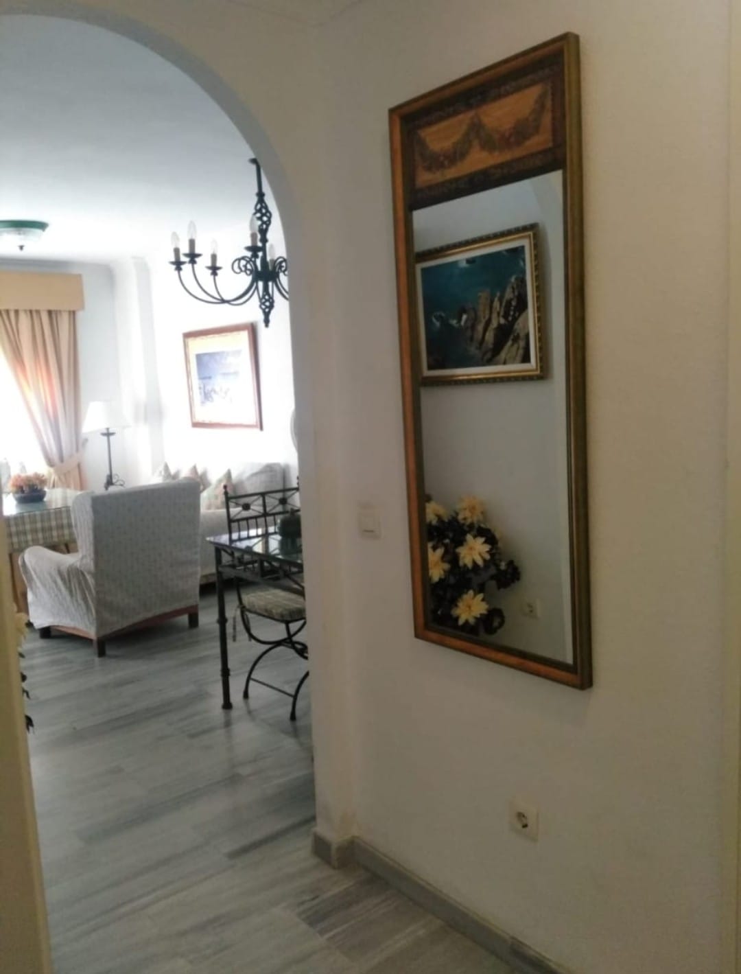 Media temporada . Se alquila desde 1.9.26-30.6.27 bonito apartamento con vistas al mar en 2ª linea de playa en  Fuengirola