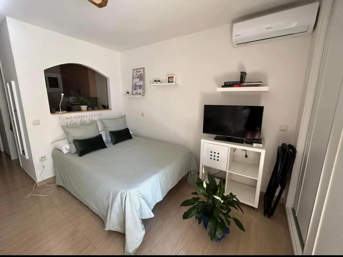 Media Temporada SE ALQUILA DESDE 01/09/2026 HASTA 30/06/2027 BONITO ESTUDIO EN ARROYO DE LA MIEL (BENALMADENA)