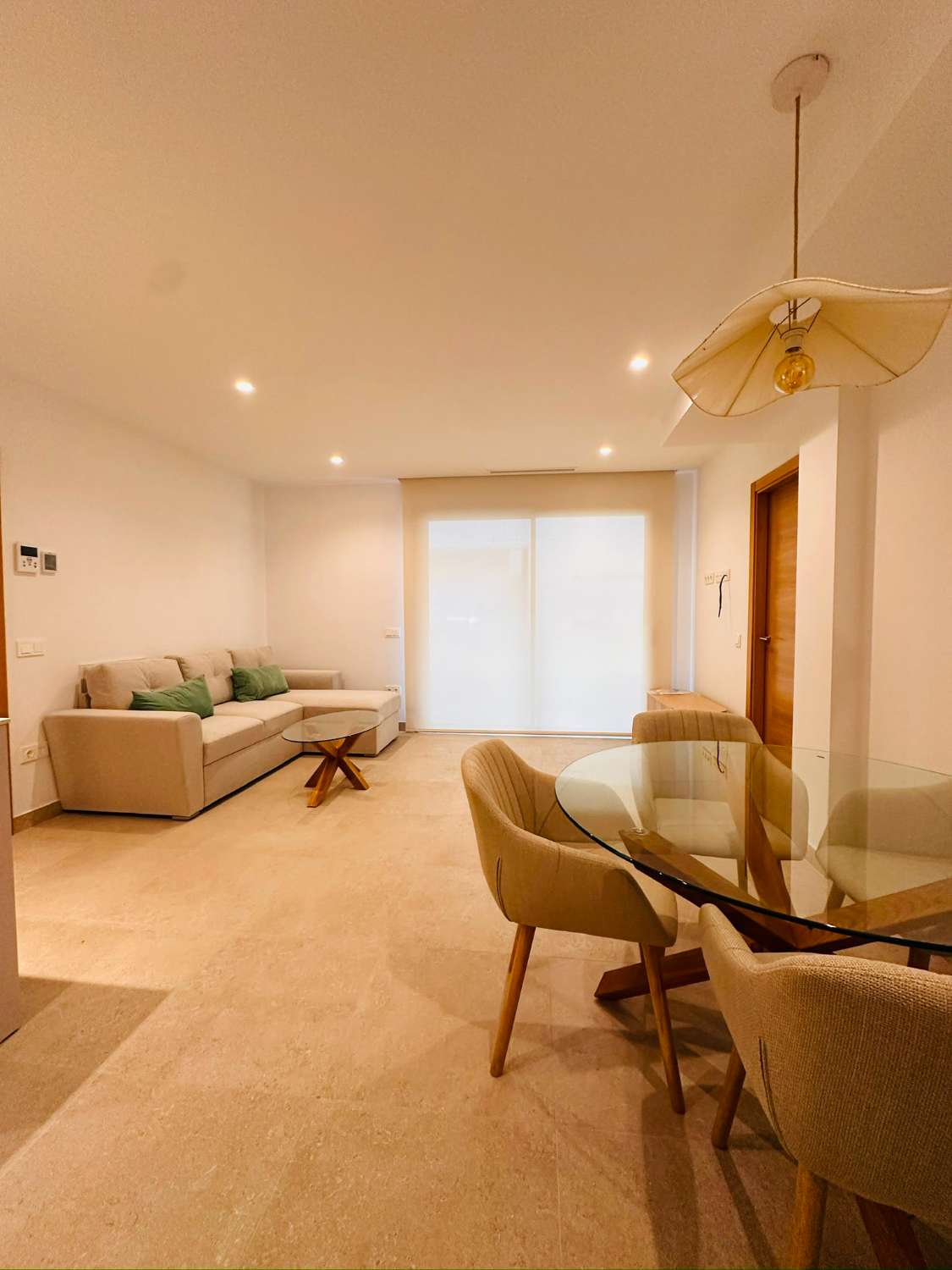 Un bel appartement neuf, NON MOBLÉ, à louer sur le long terme en plein centre de Fuengirola