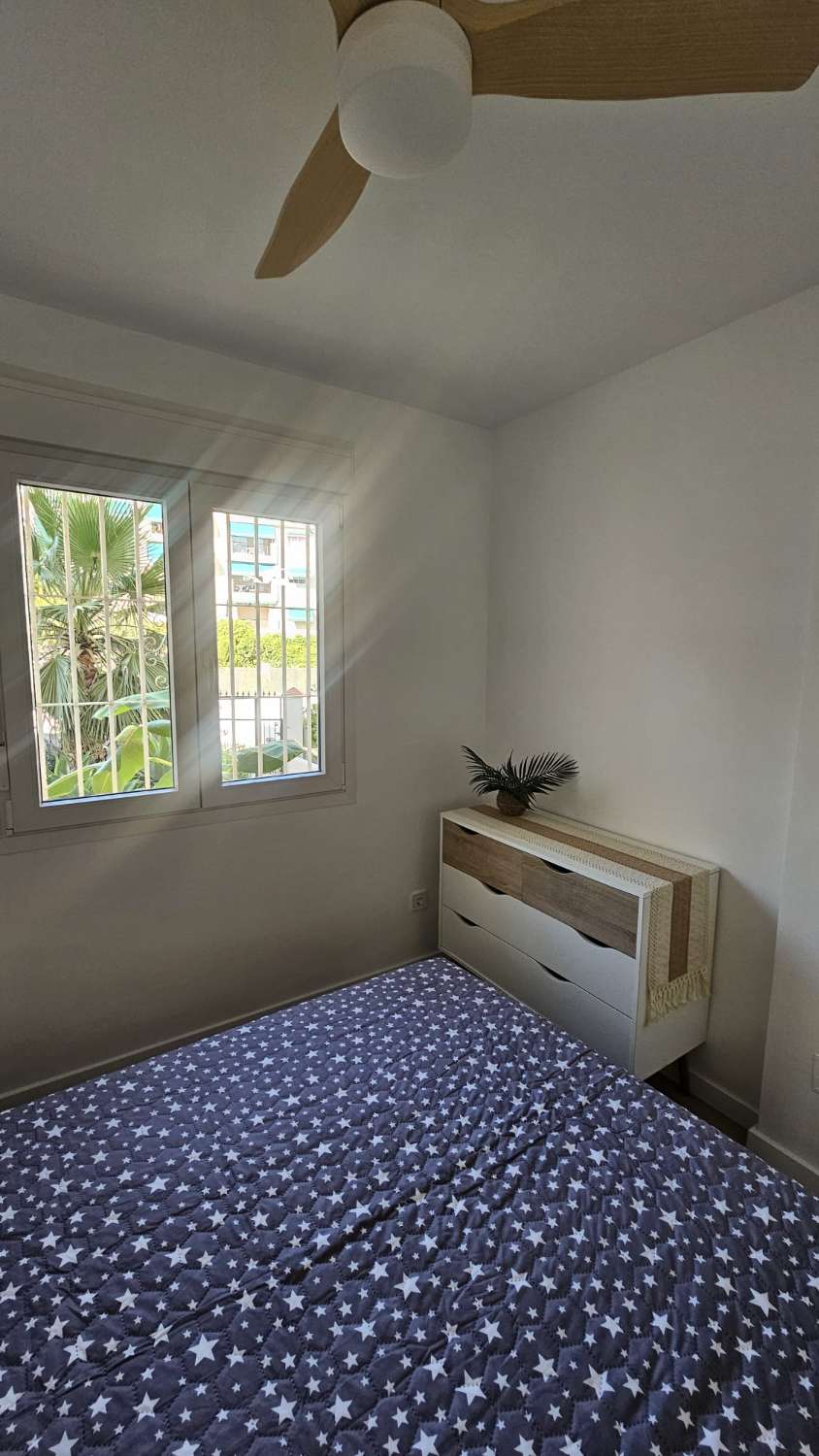 Larga temporada . Se alquila bonito apartamento en planta baja  zona  El Pinillo Torremolinos