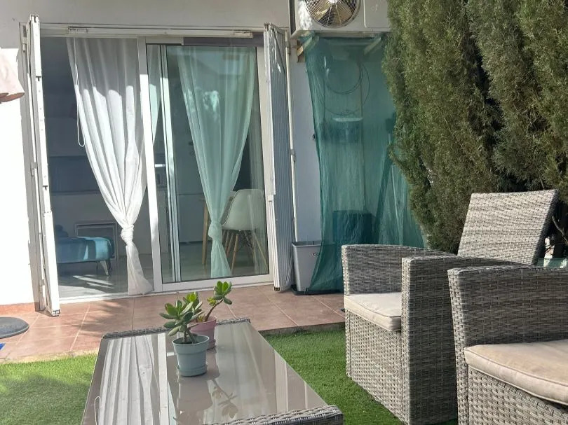 Media Temporada . Se alquila  desde 1.9.26-30.6.27 bonito apartamento en planta baja  zona  El Pinillo Torremolinos