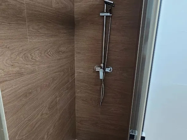 Media Temporada . Se alquila  desde 1.9.26-30.6.27 bonito apartamento en planta baja  zona  El Pinillo Torremolinos