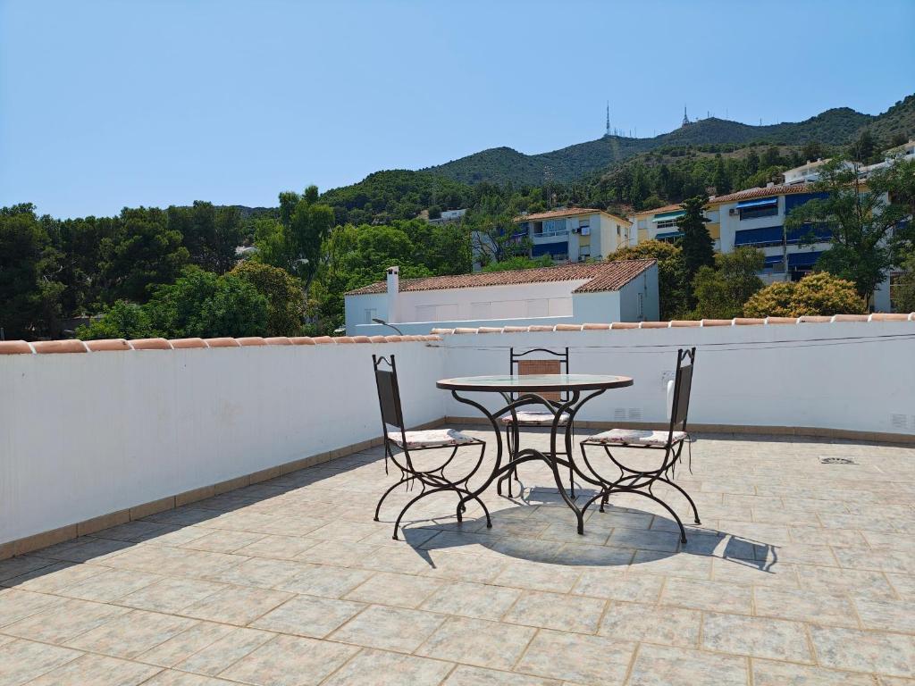 Larga temporada . Se alquila desde 15.8.26 bonito  atico duplex con vistas al mar en Benalmádena Pueblo