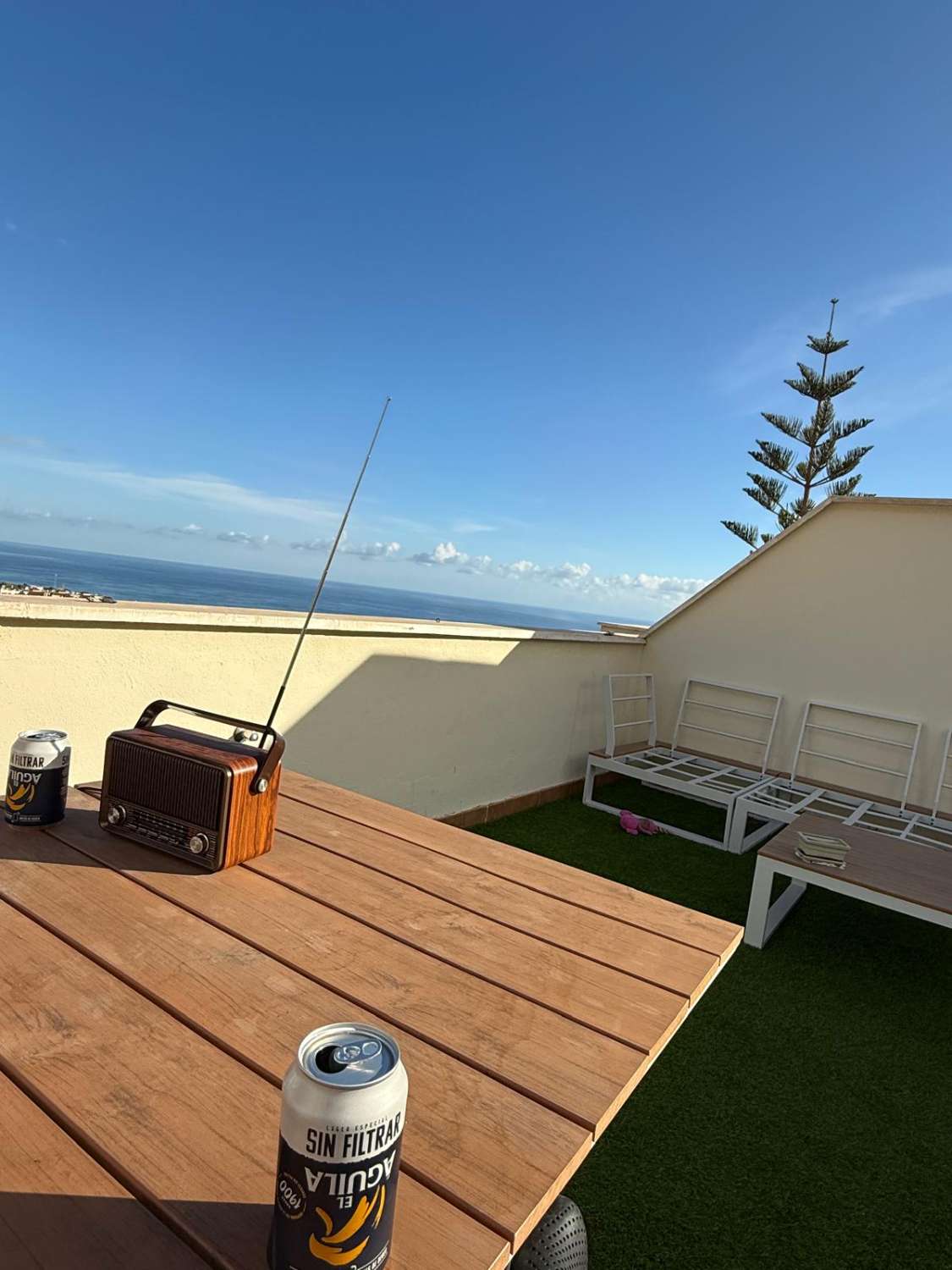 Se alquila por larga temporada bonito  Atico Duplex desde 1.9.26  con impresionantes  vistas al mar en zona Santangelo  Benalmadena