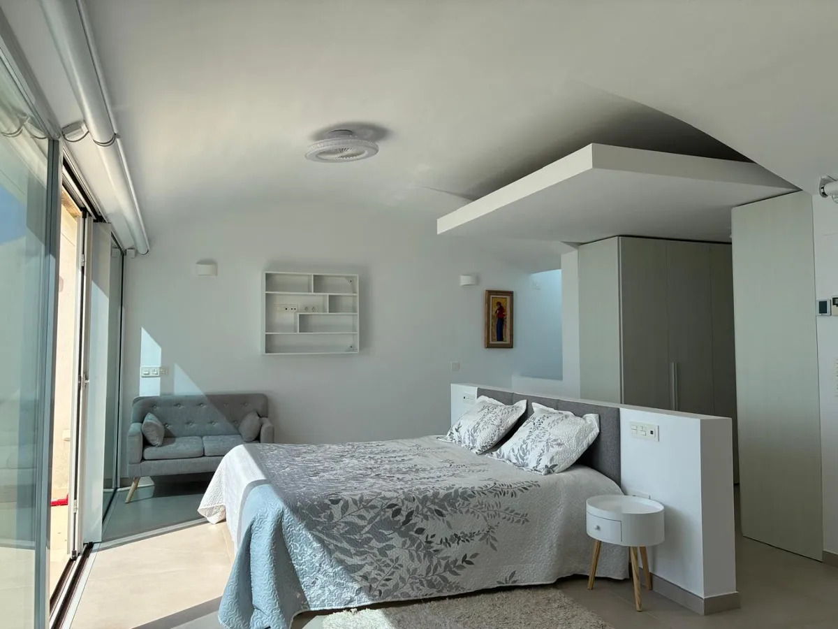 Magnificent Luxury Duplex Penthouse for sale with sea views in Retamar area ( El Higueron ) Benalmadena