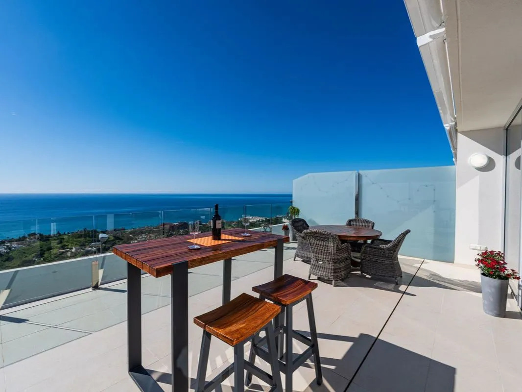 Magnificent Luxury Duplex Penthouse for sale with sea views in Retamar area ( El Higueron ) Benalmadena