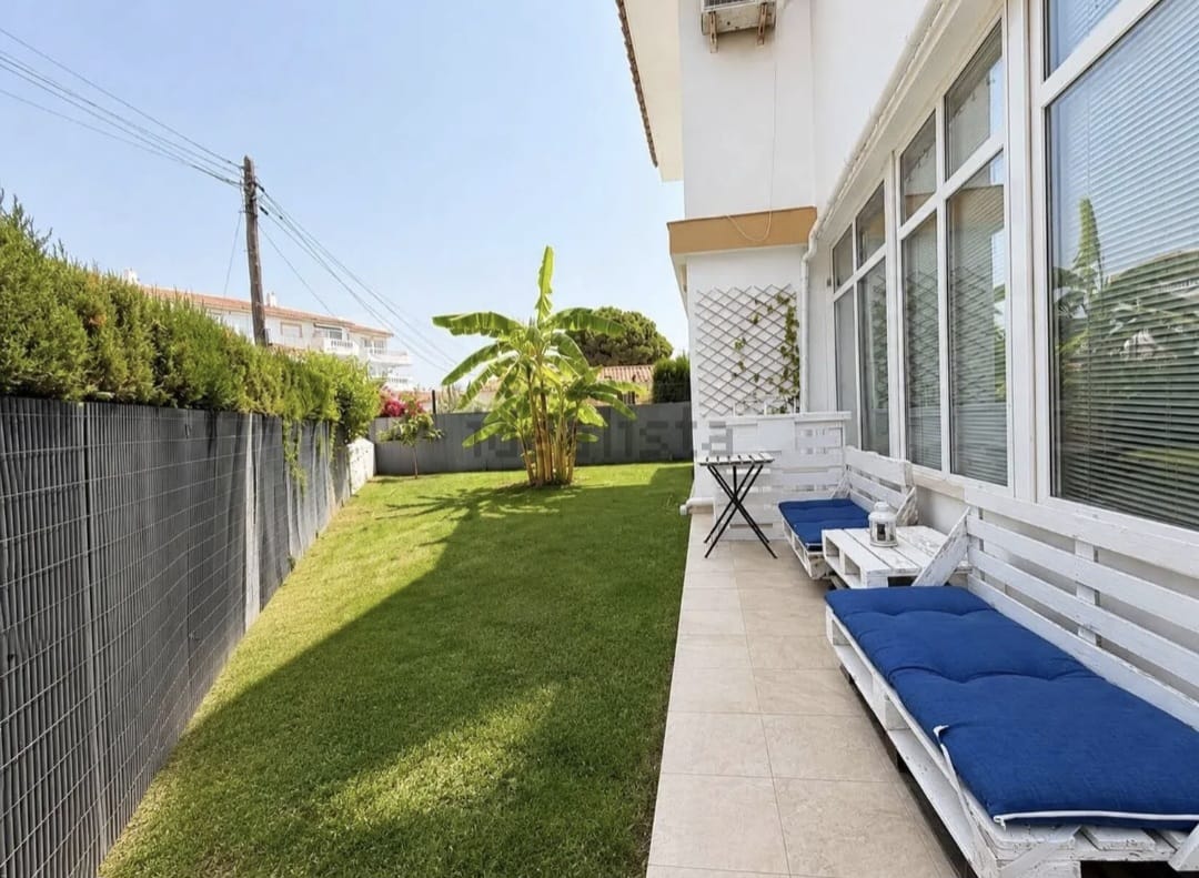 Pieni huoneisto myynnissä Calaburra - Chaparral (Mijas)