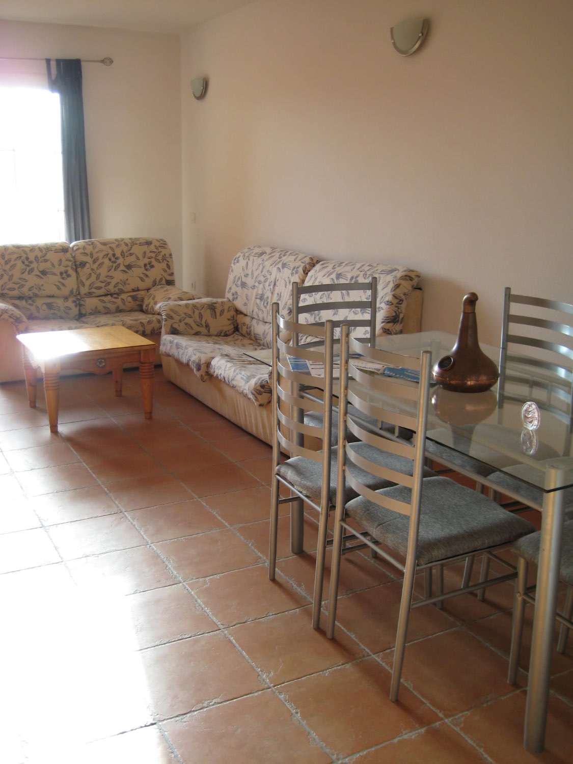 Larga temporada  desde 15.9.26 .Se alquila bonito apartamento en zona Los Pacos ( Fuengirola )