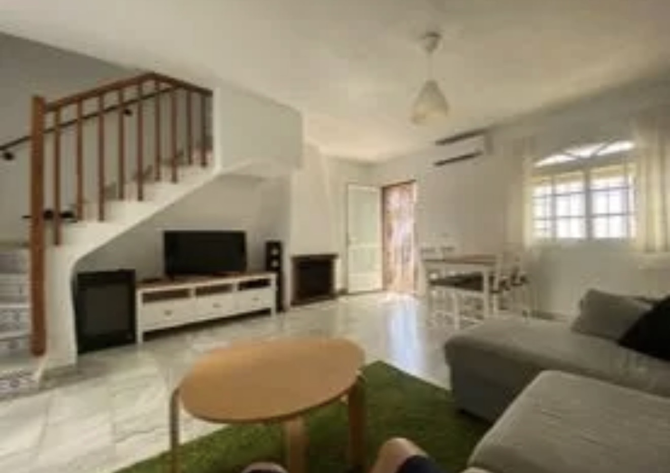 Media temporada .Se alquila desde 1.9.26-30.6.27 bonito chalet adosado a 150 metros  de la playa en Benalmádena