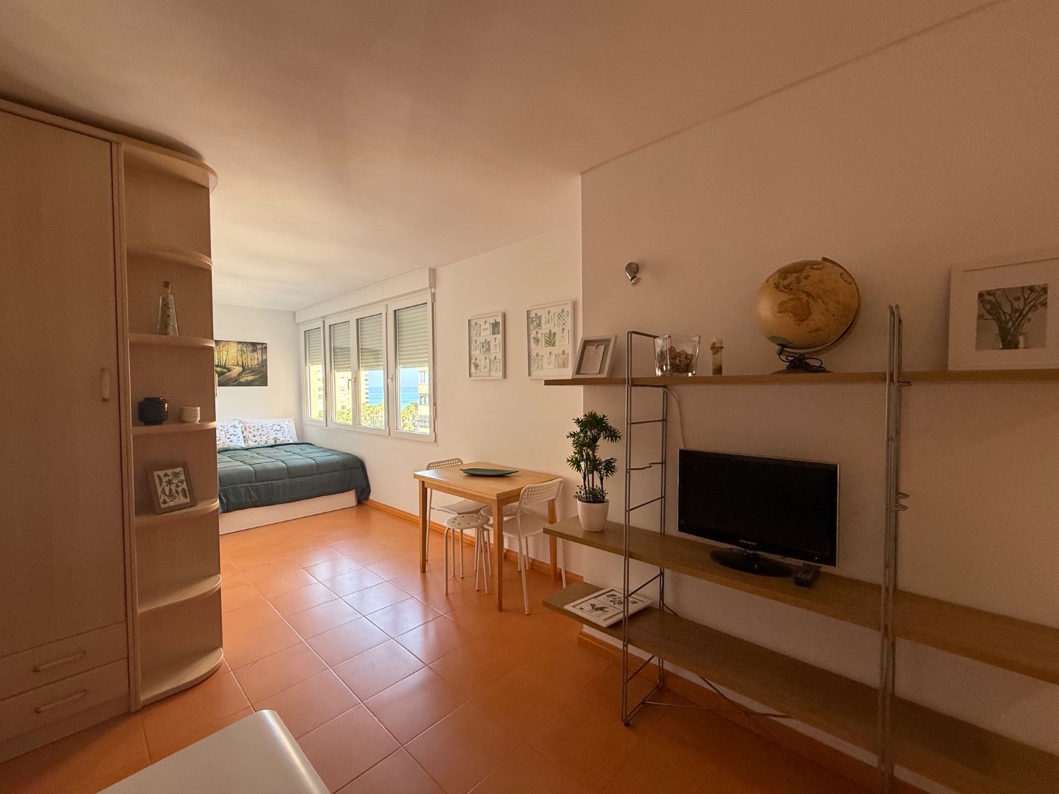 Larga temporada .Se alquila desde 1.9.26 bonito Estudio  en Playamar ( Torremolinos )