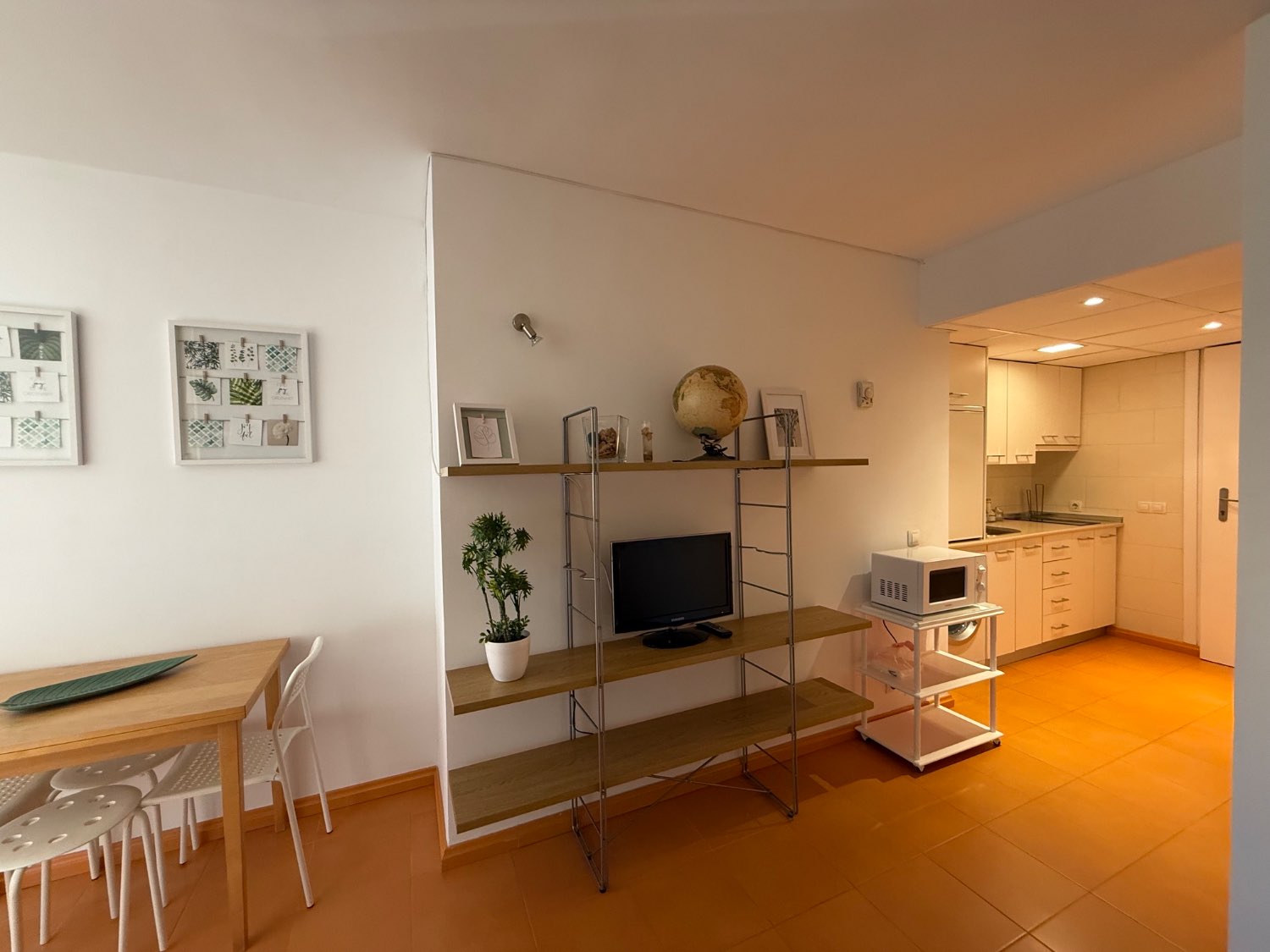 Larga temporada .Se alquila desde 1.9.26 bonito Estudio  en Playamar ( Torremolinos )