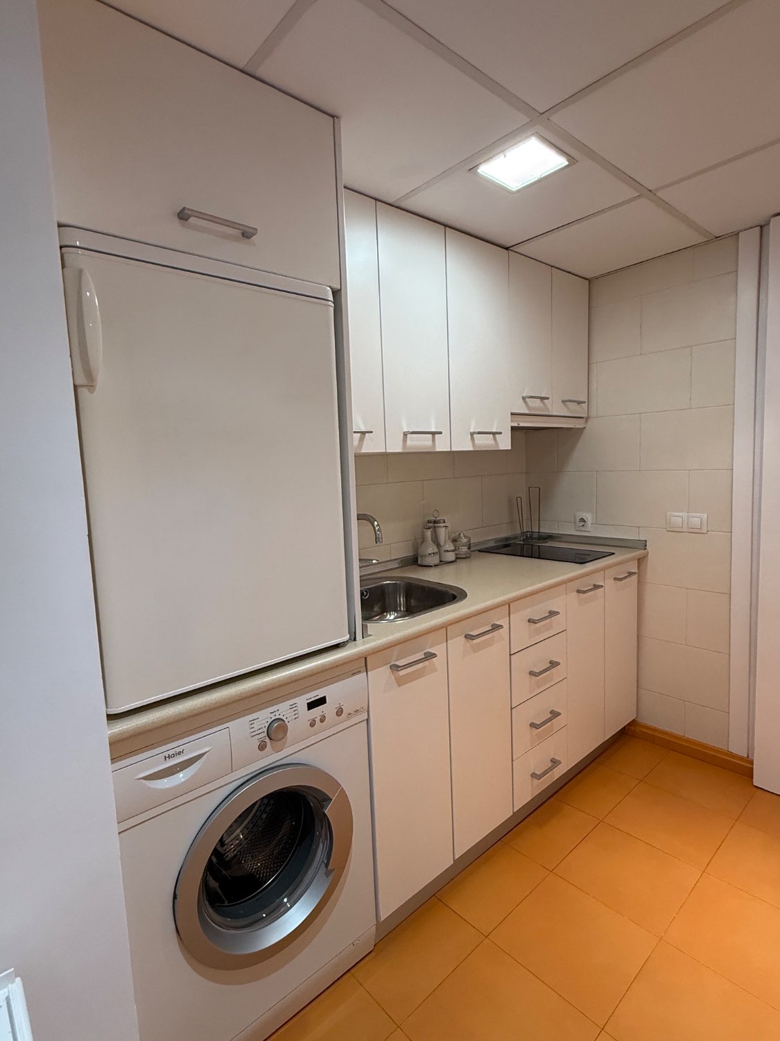 Larga temporada .Se alquila desde 1.9.26 bonito Estudio  en Playamar ( Torremolinos )