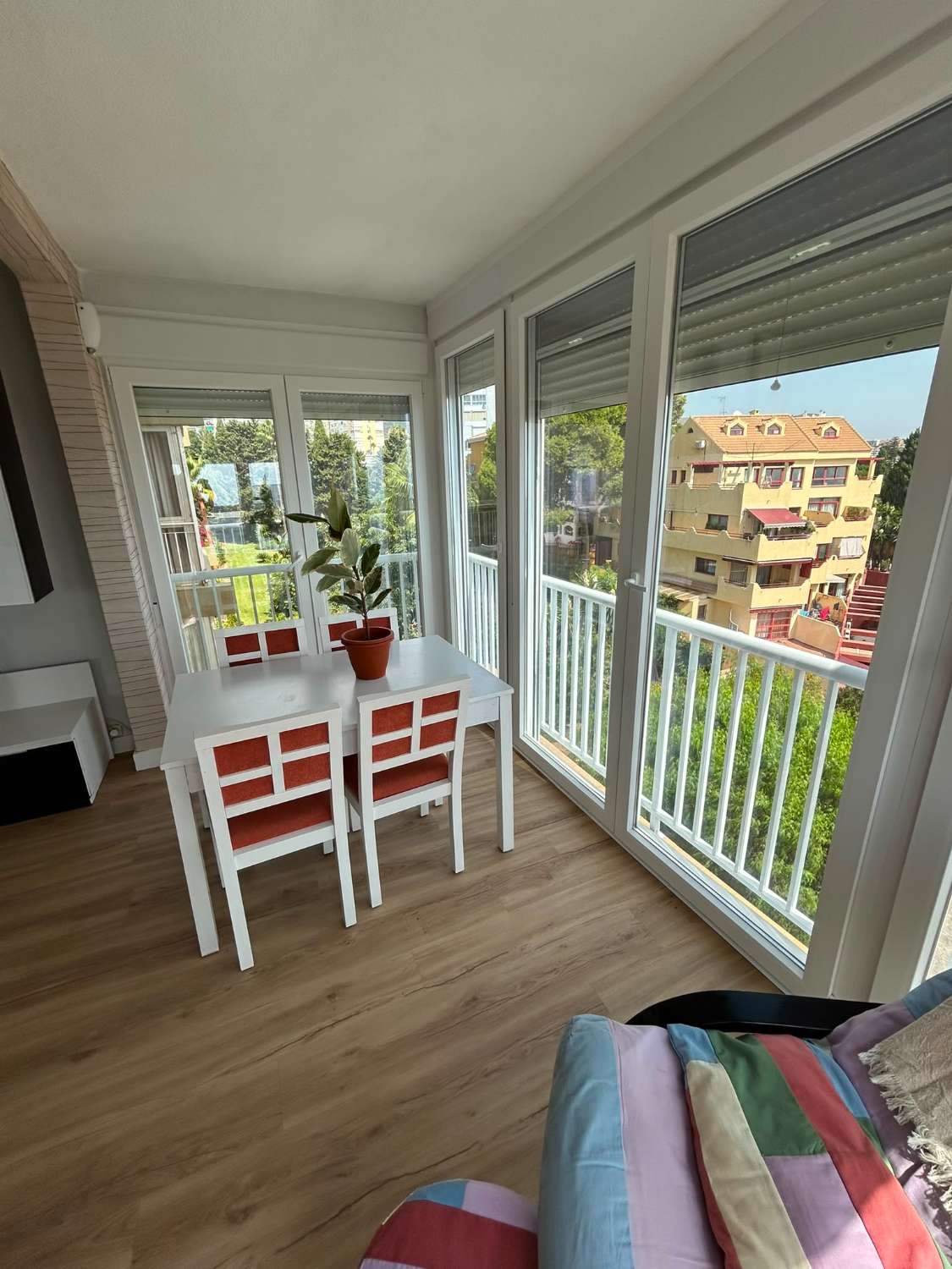 Metà stagione. In affitto dal 1.9.26 al 30.6.27 Bel appartamento con vista sul mare a Benalmadena