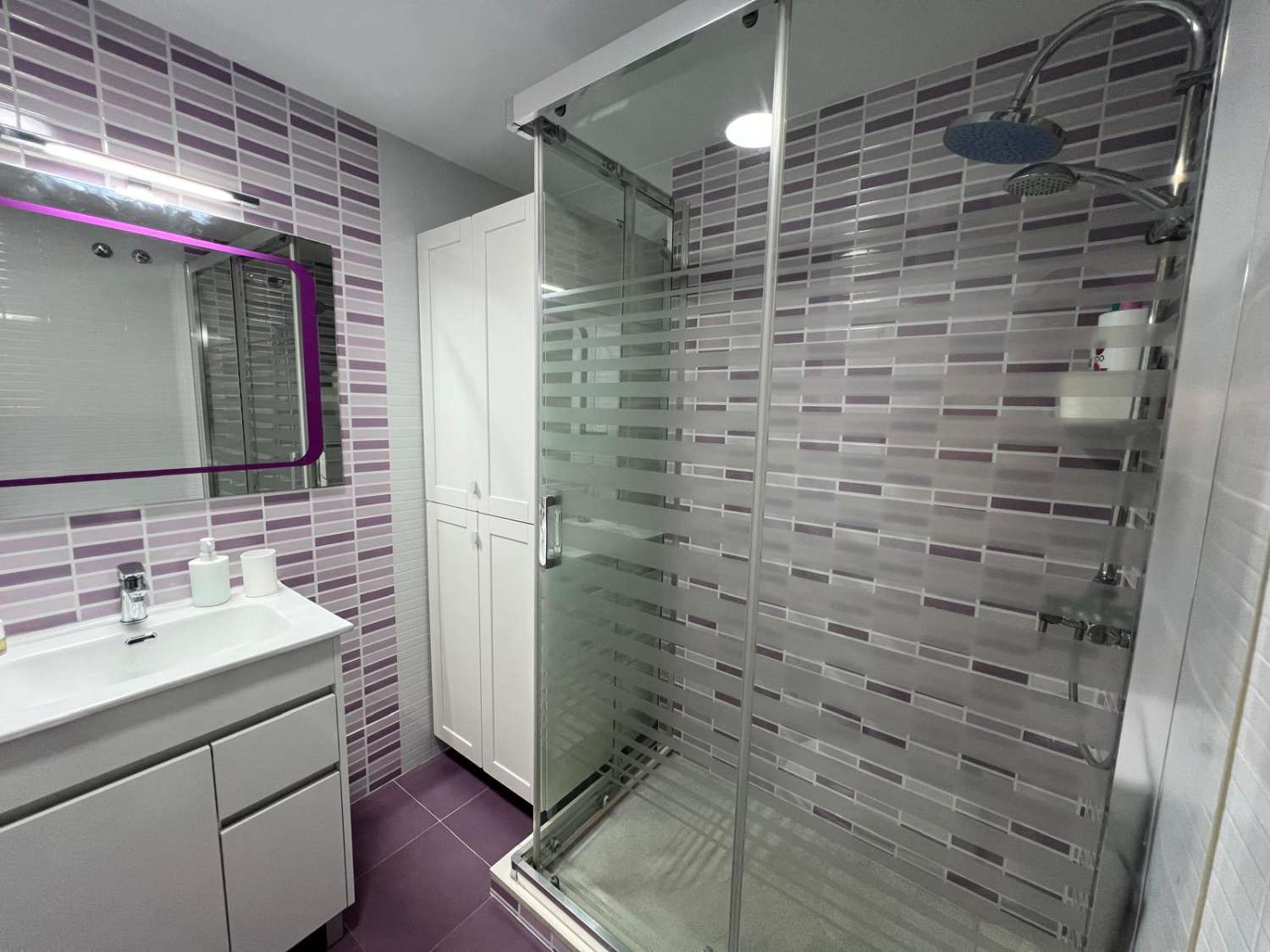 Media Temporada .Se alquila desde  01/09/2026 hasta 31/05/ 2027 bonito apartamento en  2ª línea deplaya en Benalmadena Costa