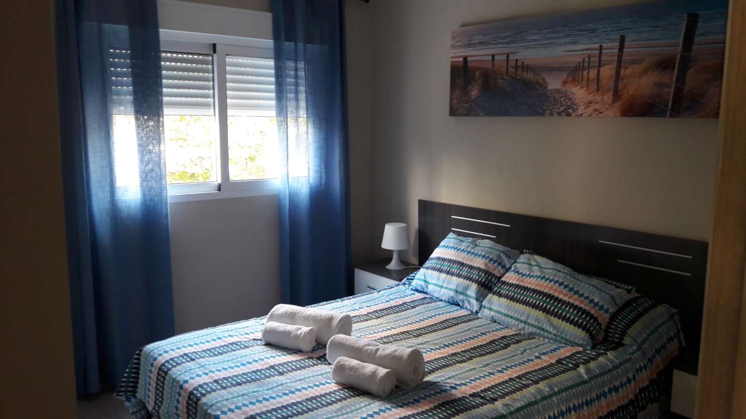 À LOUER DU 1.9.26 AU 15.6.27 BEL APPARTEMENT À 100 MÈTRES DE LA PLAGE À BENALMADENA