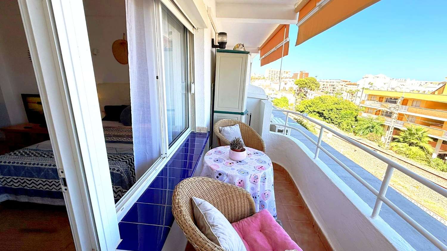 Media temporada Se alquila  desde  23.10.26-31.5.27  con vistas al mar (Torremolinos)